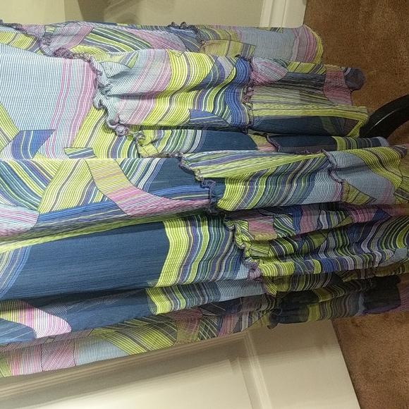 Asymmetrical Dress - Picture 4 of 4